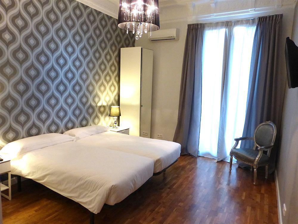 Super Balmes Guest House Barcelona Eksteriør bilde