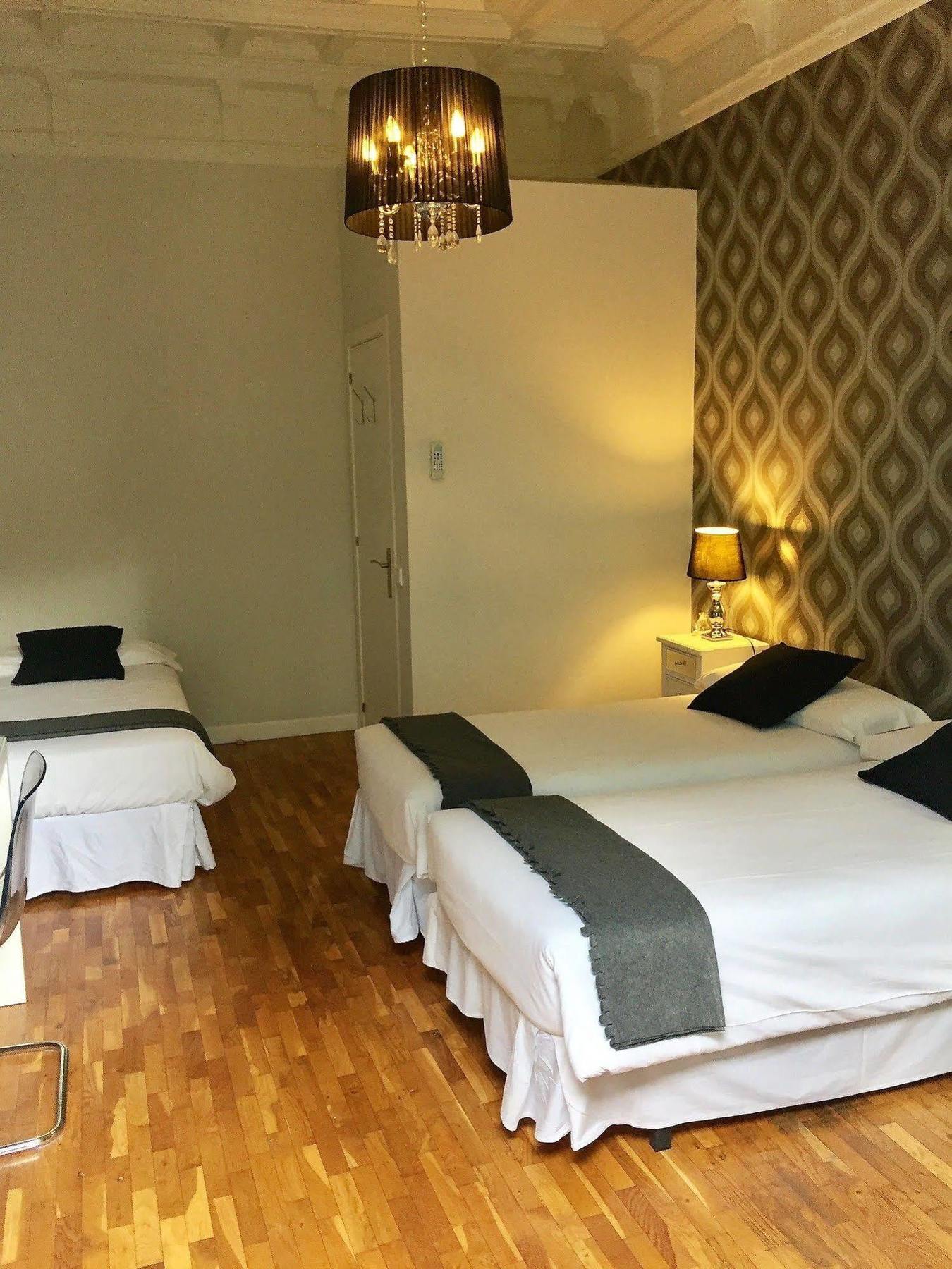 Super Balmes Guest House Barcelona Eksteriør bilde