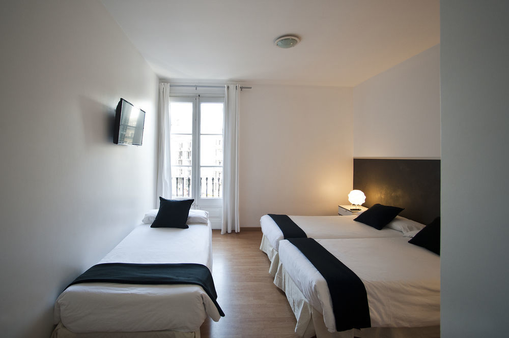 Super Balmes Guest House Barcelona Eksteriør bilde