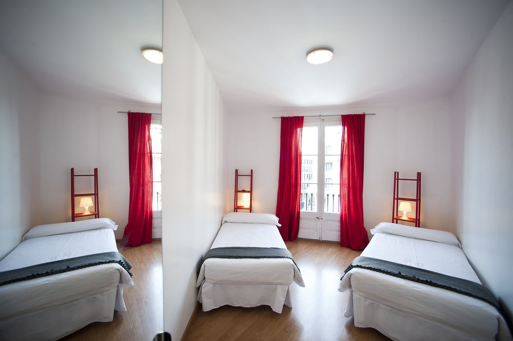 Super Balmes Guest House Barcelona Eksteriør bilde